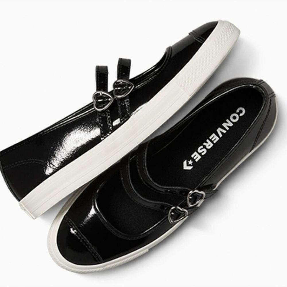 Converse‎ Chuck Taylor Dainty Mary Jane Sneaker- Valentine's Day